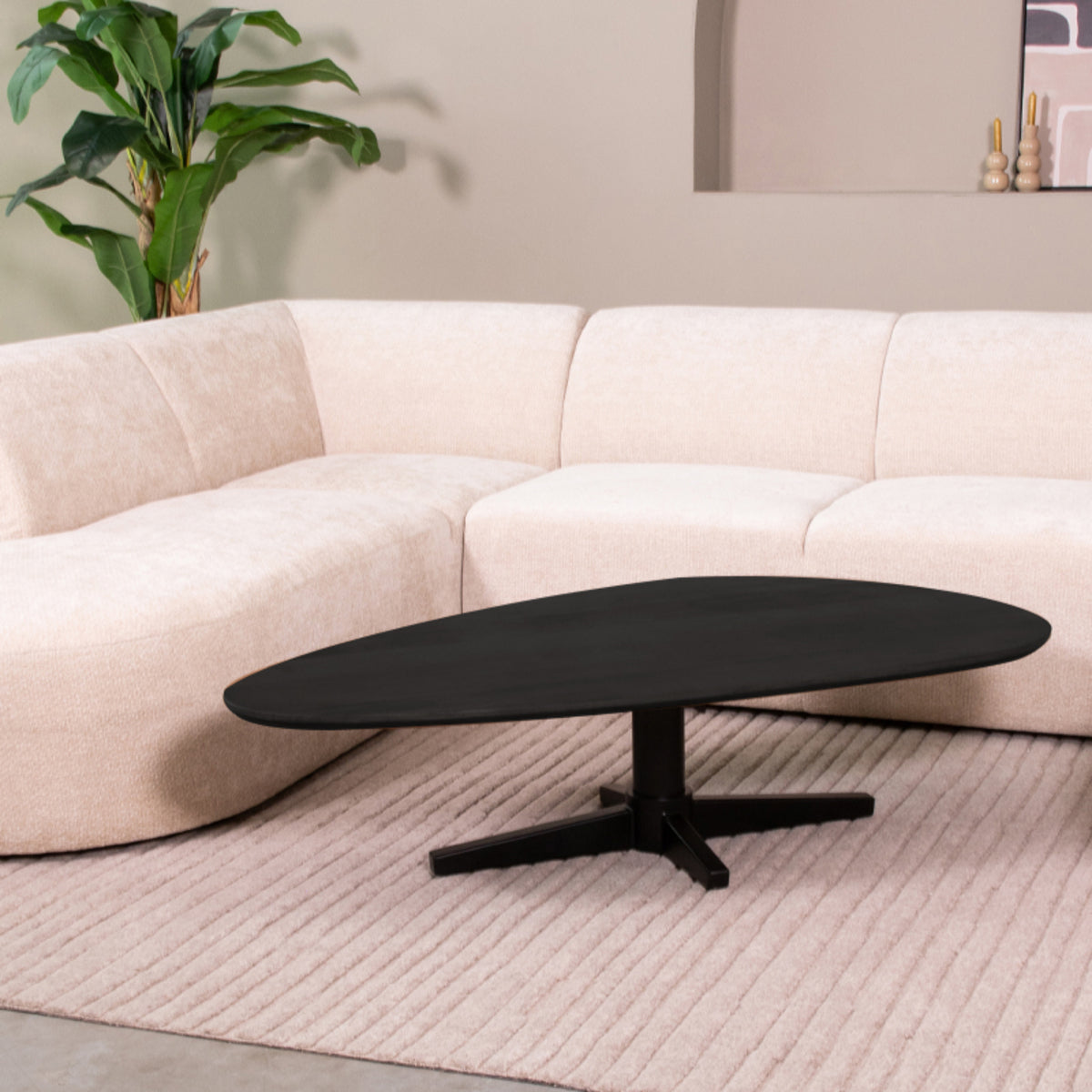 Label51 - Table basse Rosie - Bois de manguier - Noir - 140 x 75 x 36 cm