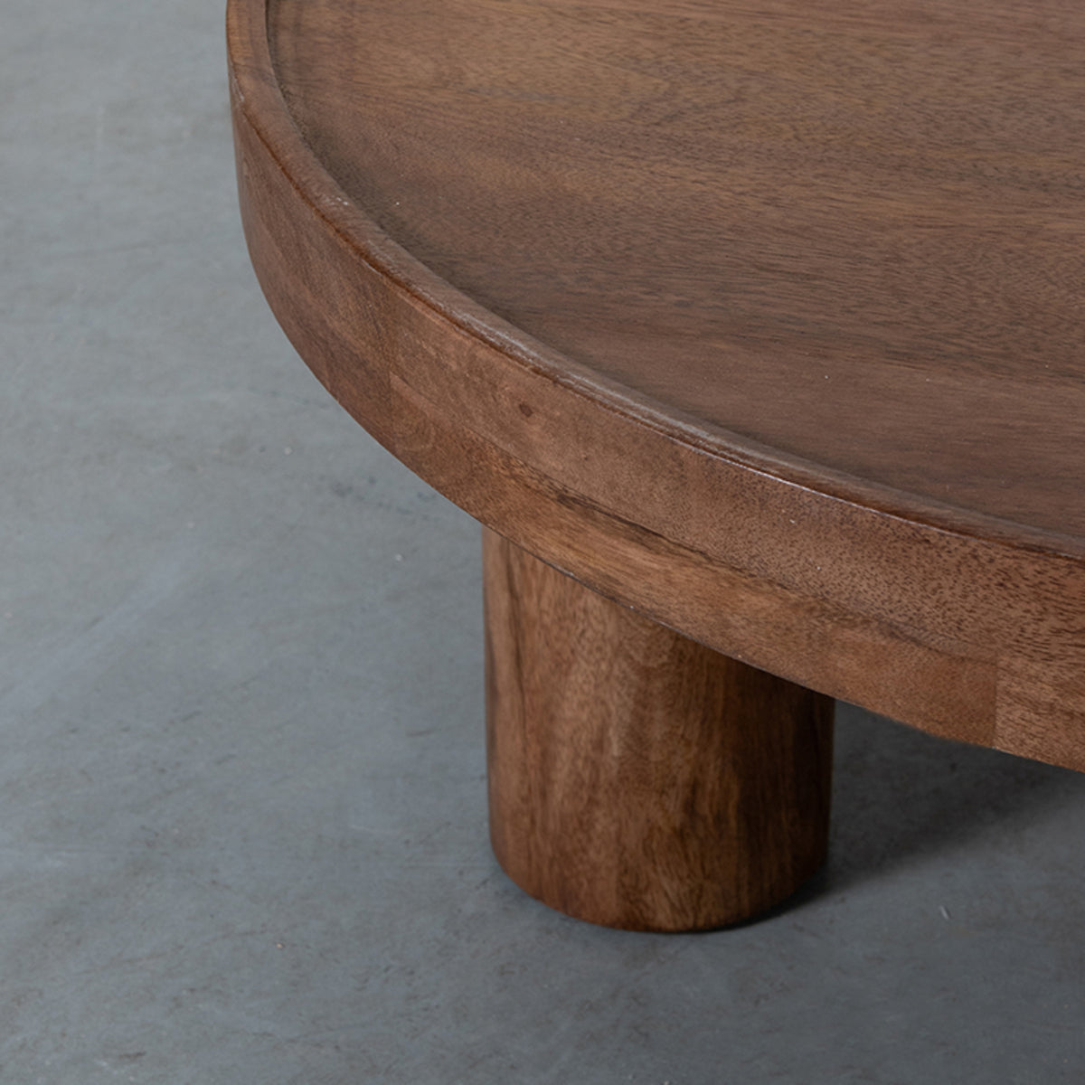 Label51 - Table basse Elly - Bois de manguier - Naturel - 70 x 70 x 31 cm