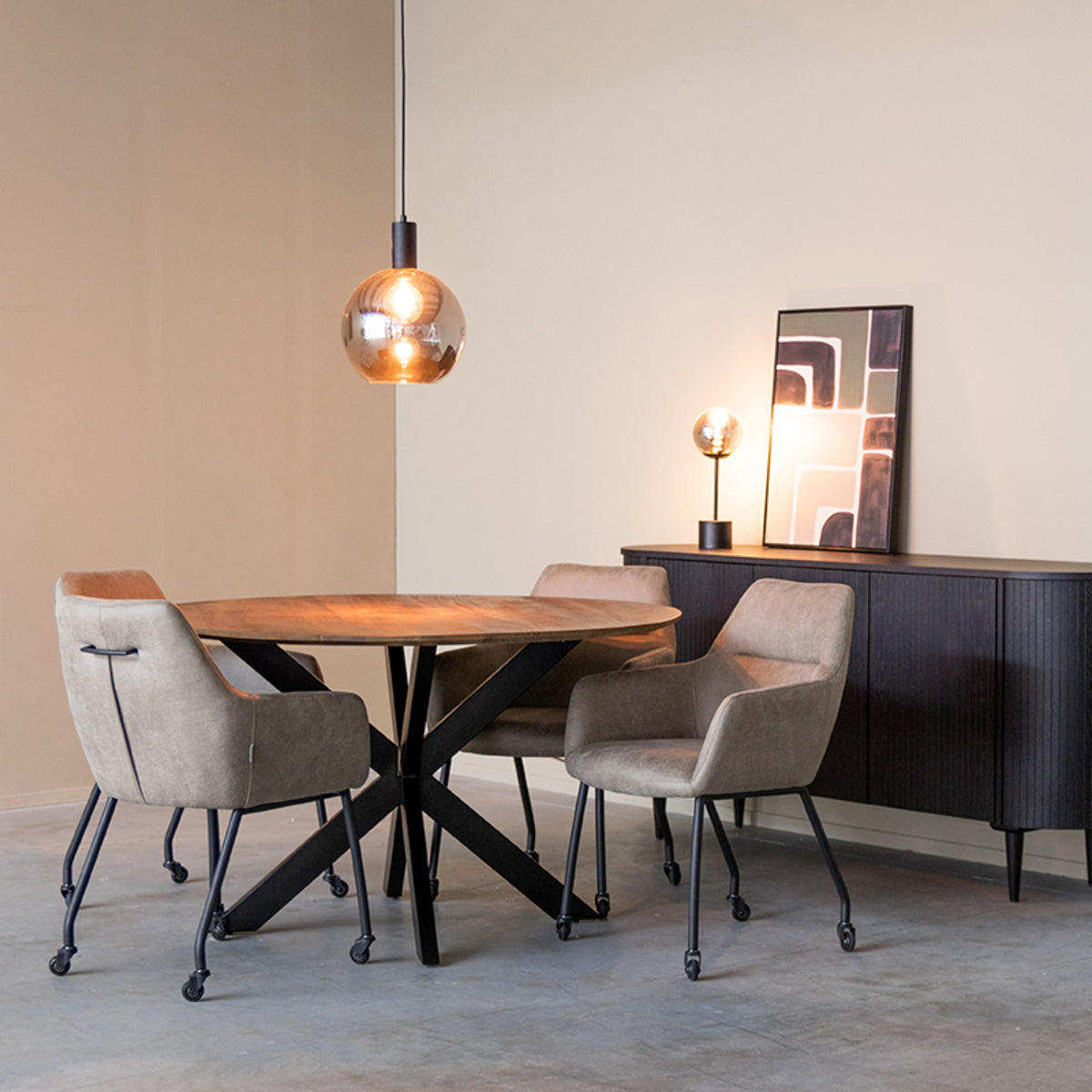 Label51 - Table à manger Otis - Bois de manguier - Espresso - 130 x 130 x 76 cm