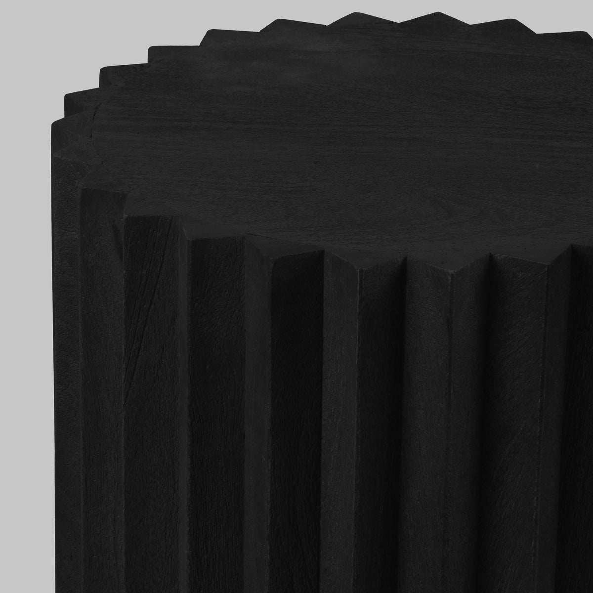 Label51 - Table d'appoint Novan - Bois de manguier - Noir - 35 x 35 x 48 cm