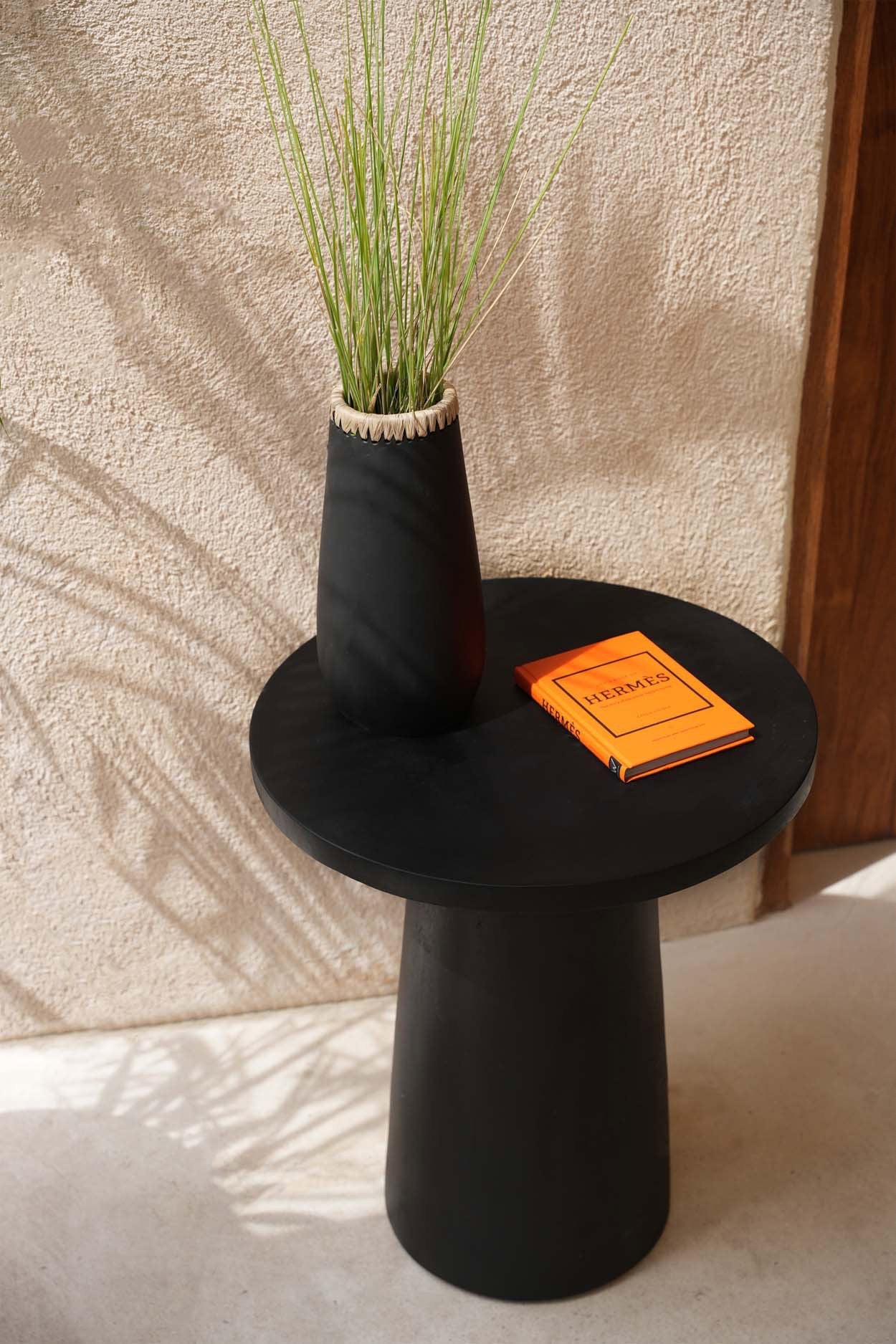 BB - Bijzettafel Timber Conic - Zwart - 50x57x50cm