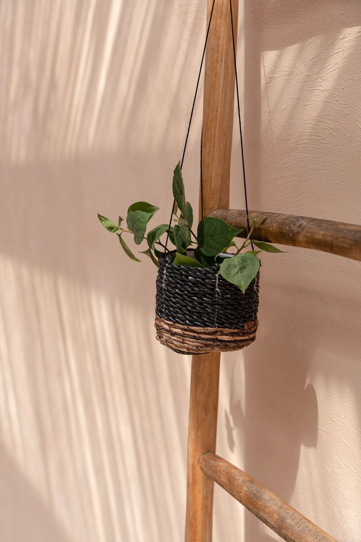 BB - Plantenhouder Banana - Natuurlook zwart - S