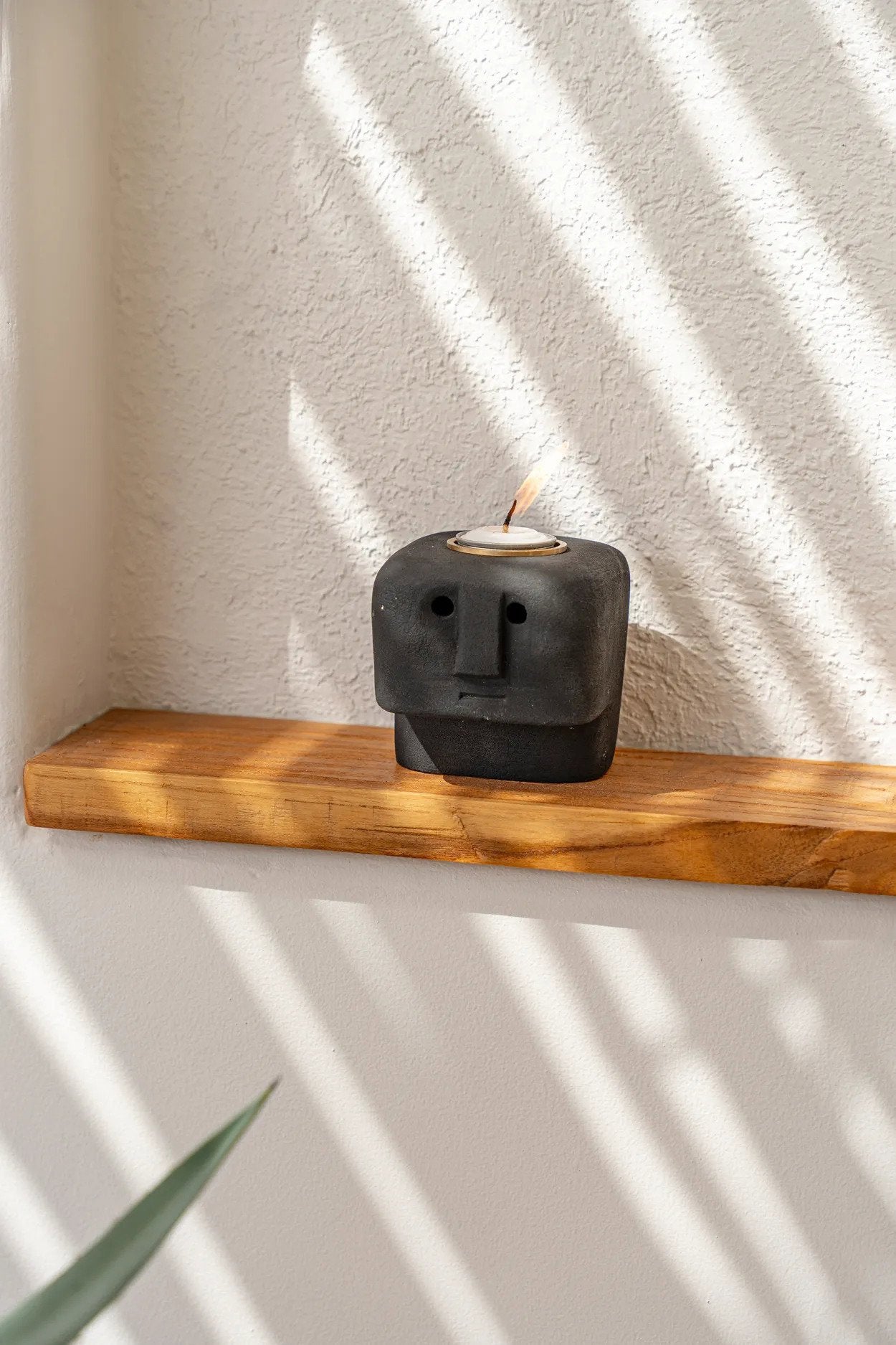 BB - Beeld Sumba Stone #26 kaarsenhouder