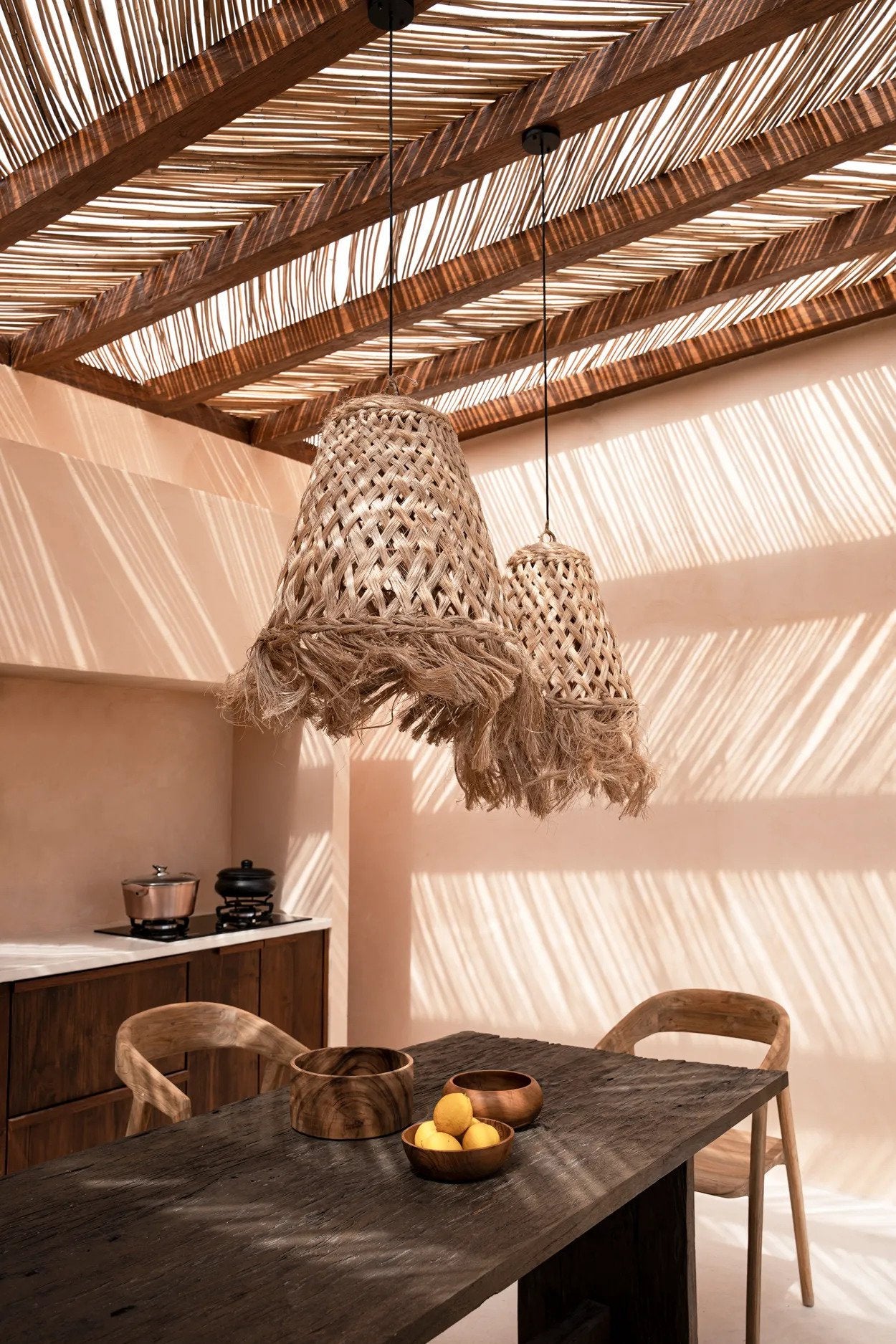 BB - Kom Teak Root Snack - M