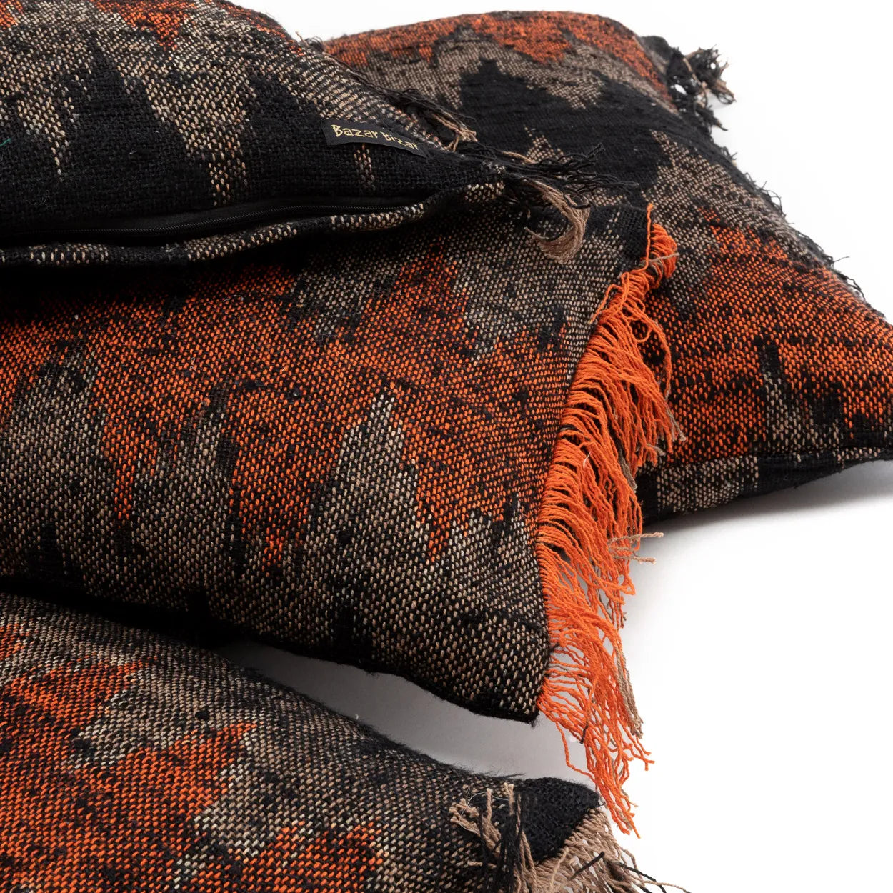 BB - Kussenhoes Oh My Gee - Zwart Oranje - 60x60