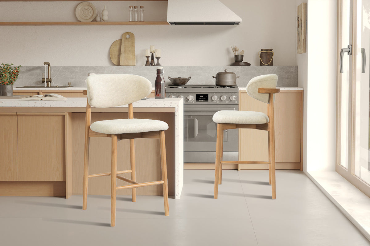 Rousseau - Chaise de comptoir Clara - Frêne naturel - Tissu Beige - 97 x 50 x 56 cm