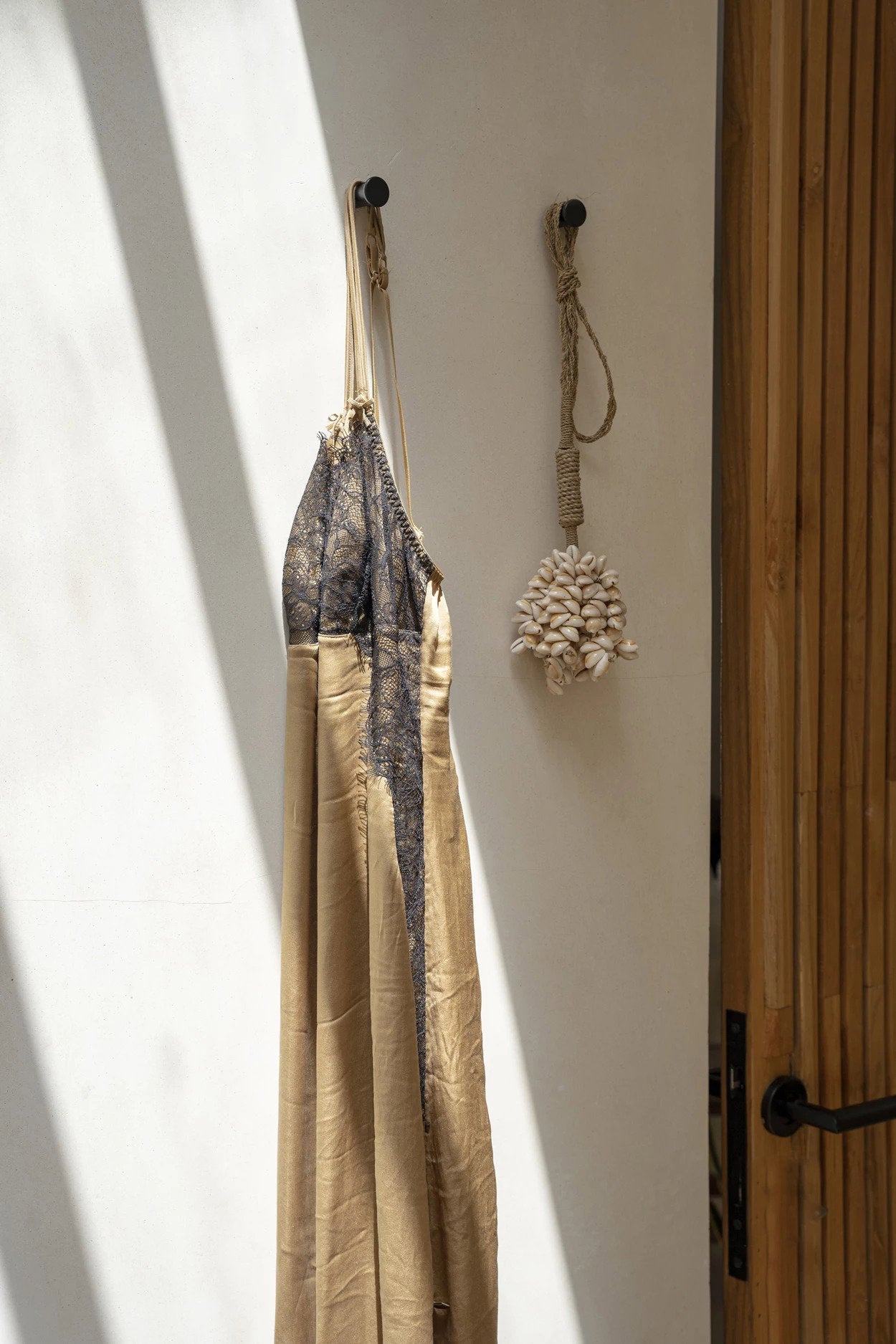BB - Decoratieve roze schelpkwast
