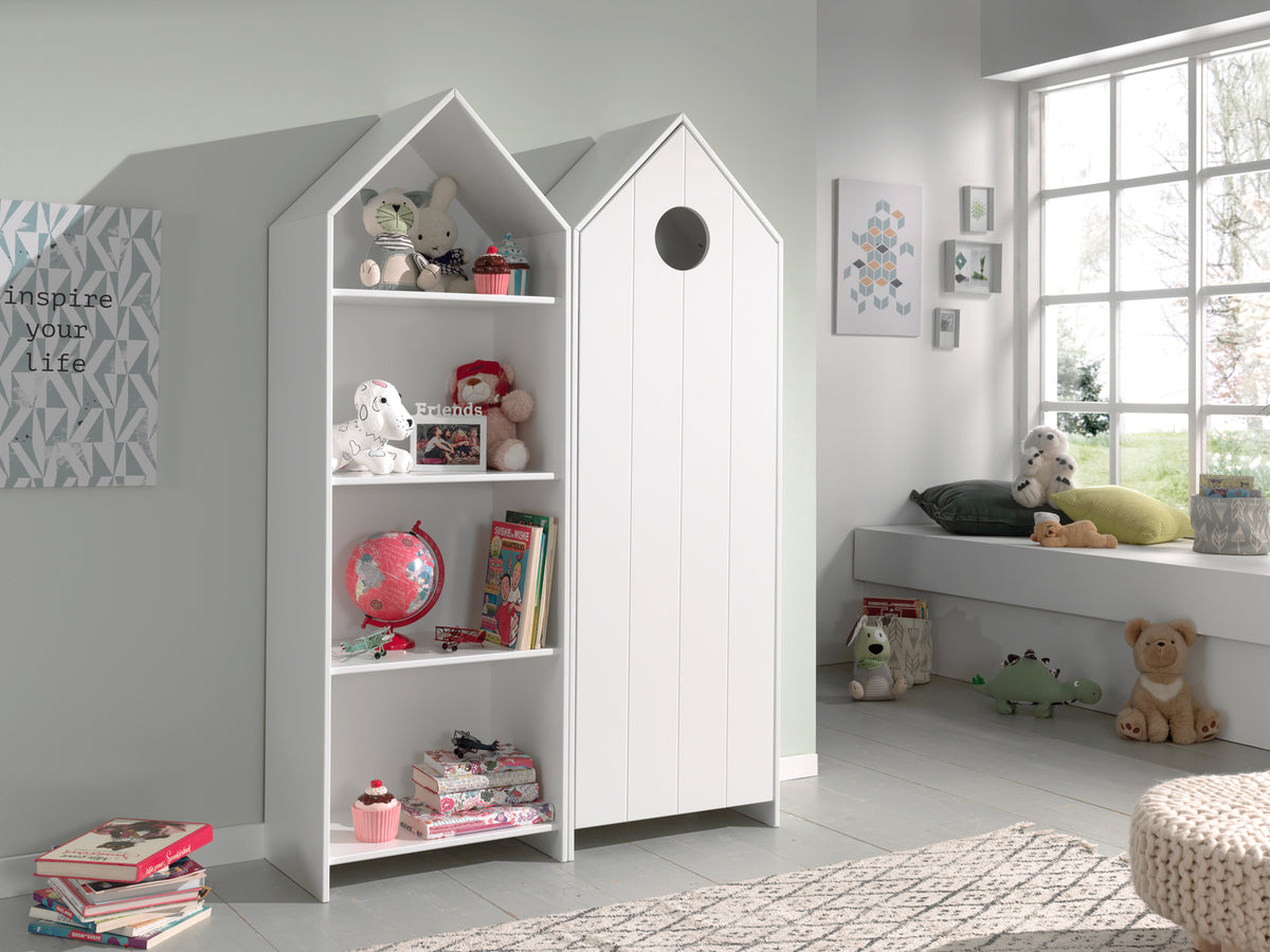 Deze CASAMI combinatie bestaat uit 2 kasten: 1 kastje met witte deur en 1 open kast.