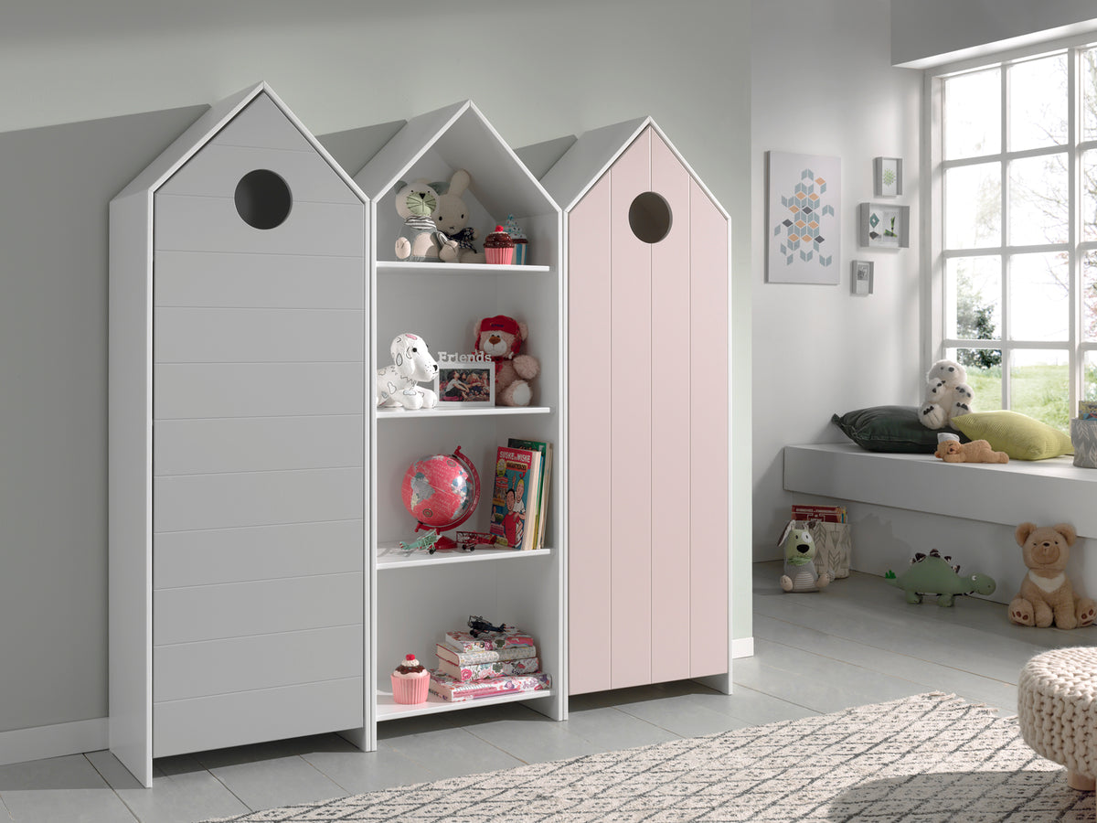 Deze CASAMI-combinatie bestaat uit 3 kasten: 2 kastjes met een grijze en een roze deur en 1 open kast.
