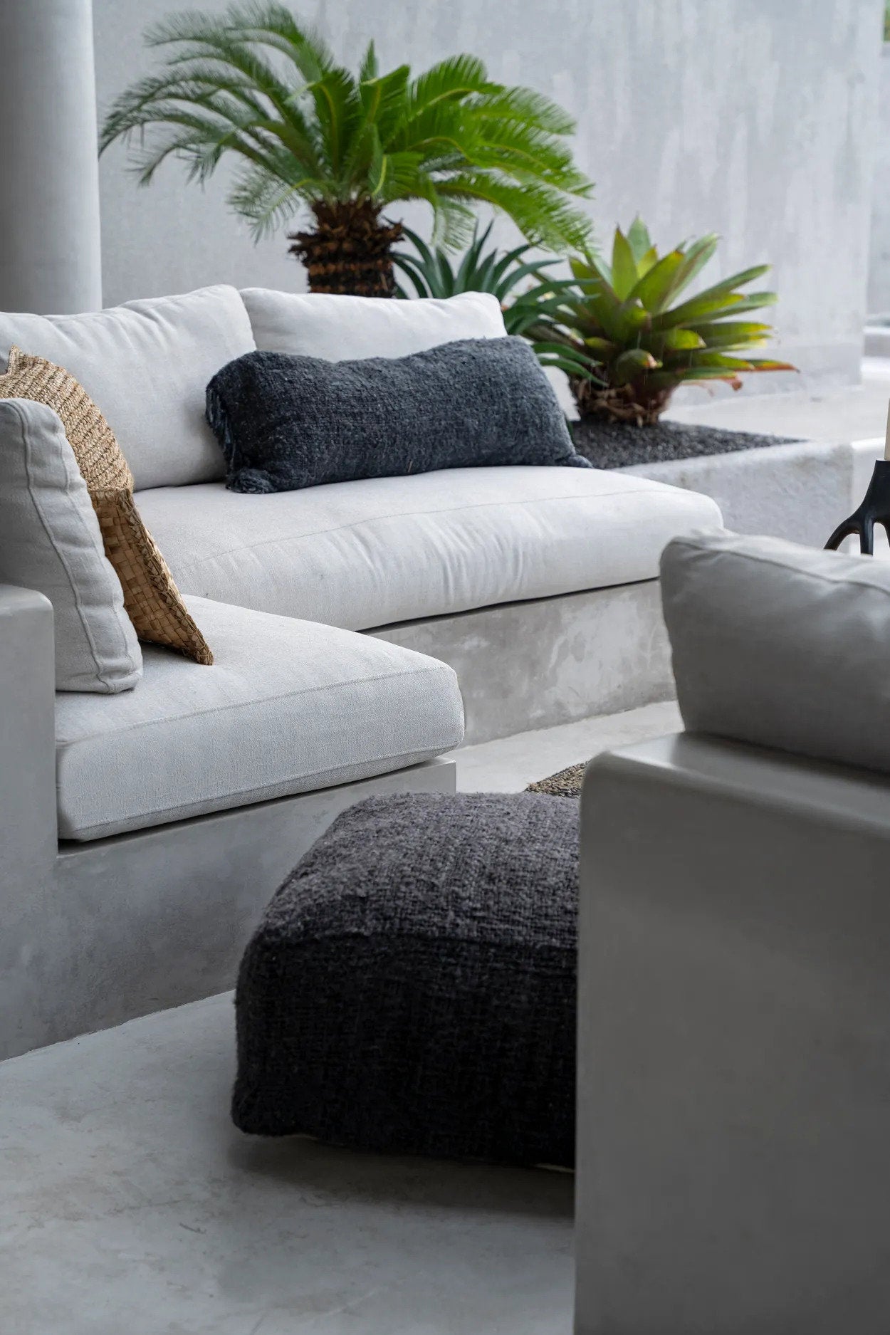 BB - Kussenhoes Oh My Gee - Zwart Marineblauw - 35x100