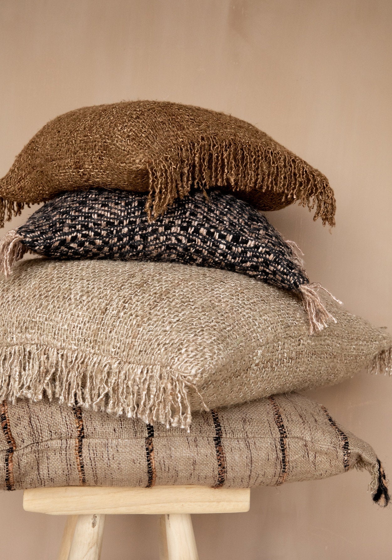 BB - Kussenhoes Oh My Gee - Bruin - 40x40