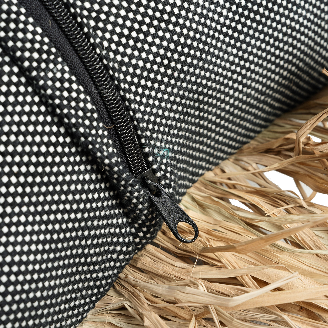 BB - Kussenhoes Cotton Bonita - Natuurlook Zwart - 30x50