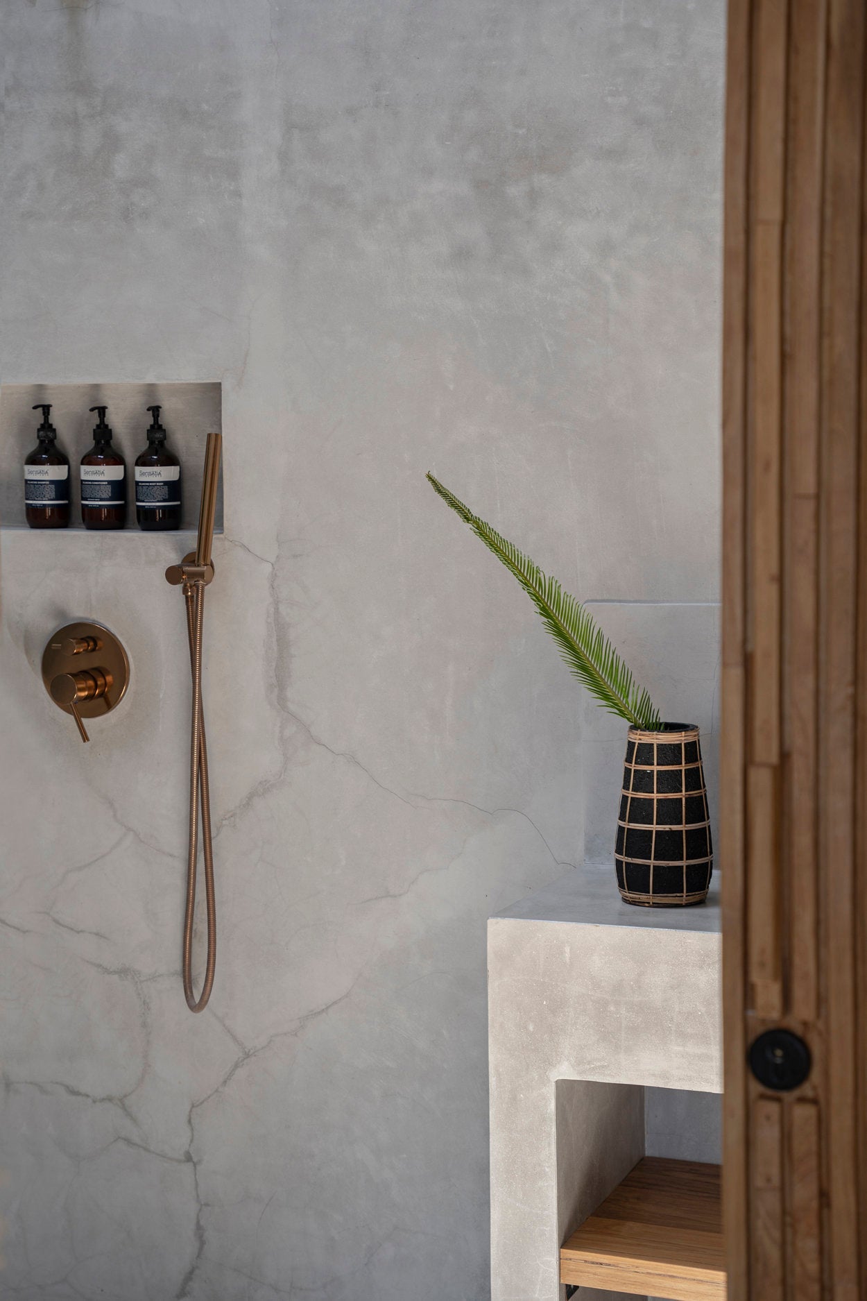 BB - Vaas Cutie - Zwart Natuurlook - M