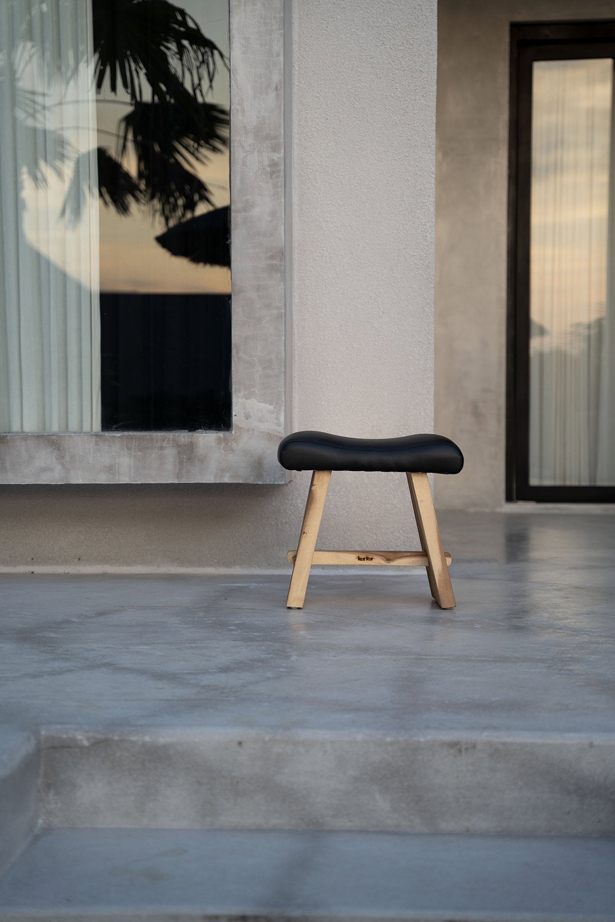 BB - Kruk Suar  met leer - Natuurlook zwart