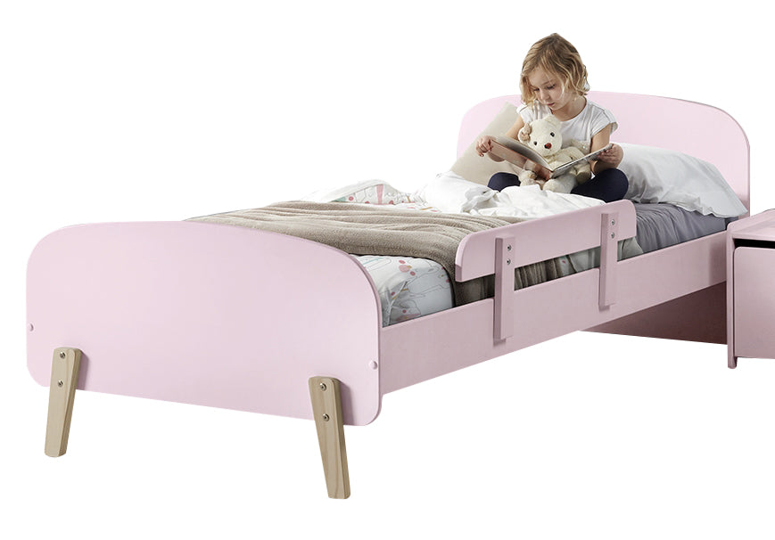 Deze KIDDY-combinatie in roze bestaat uit een bed (90x200) en bijbehorende uitvalbeveiliging.